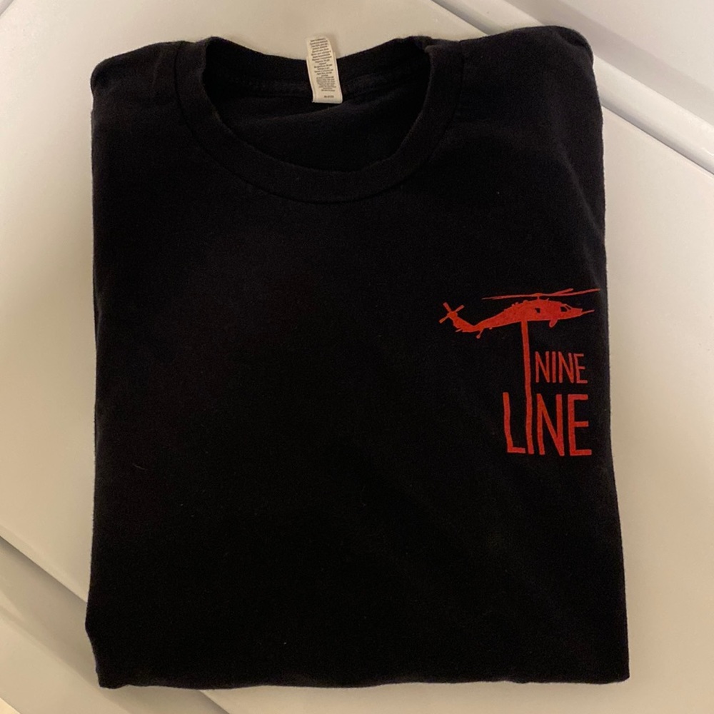 Ninelineapparel XL black and red t-shirt